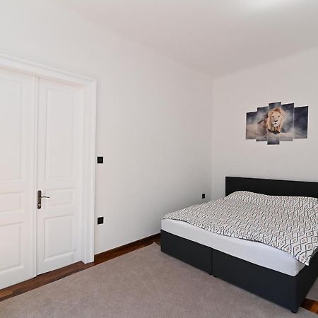 Tyson Apartman Rijeka Lägenhet Exteriör bild